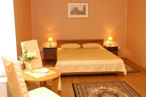 Peron Panzio Bed & Breakfast เดเบรตเซน ภายนอก รูปภาพ